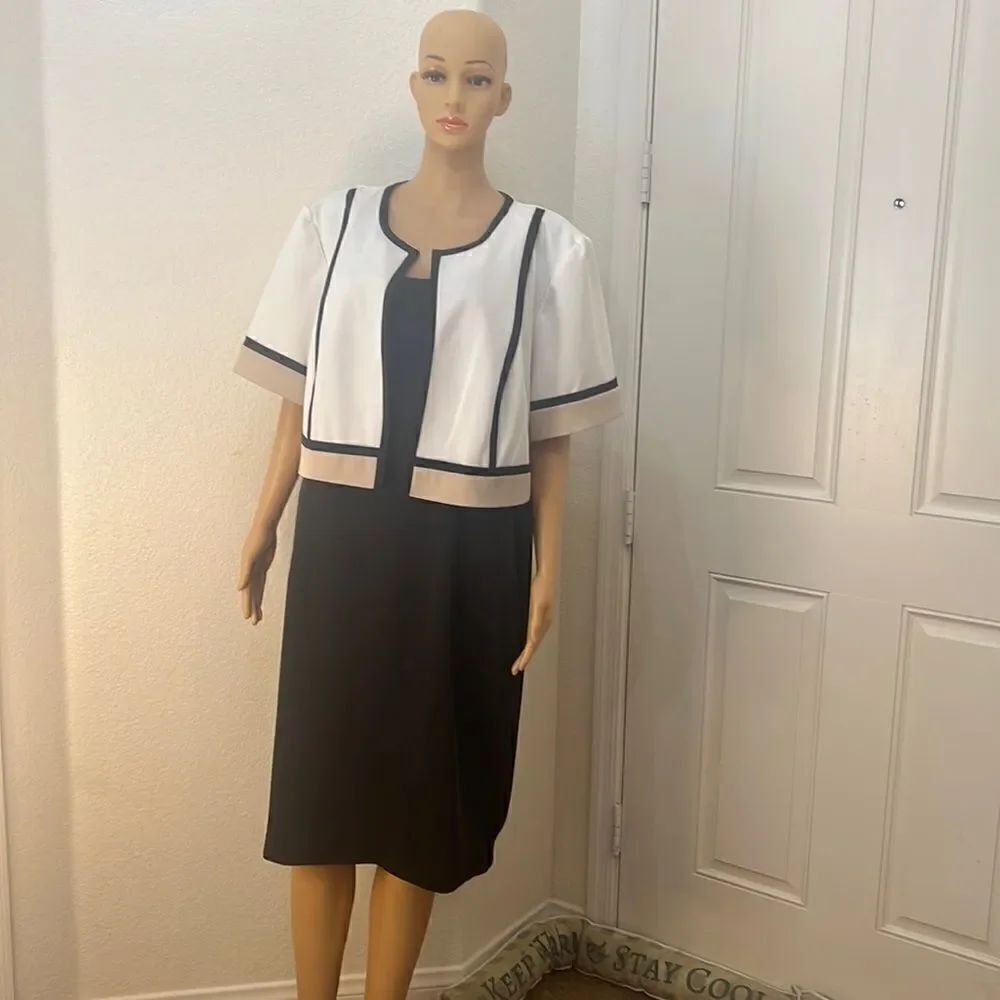 R&K Originals Woman Dress And Jacket Size 18W Midi Black White Beige Crop Lined